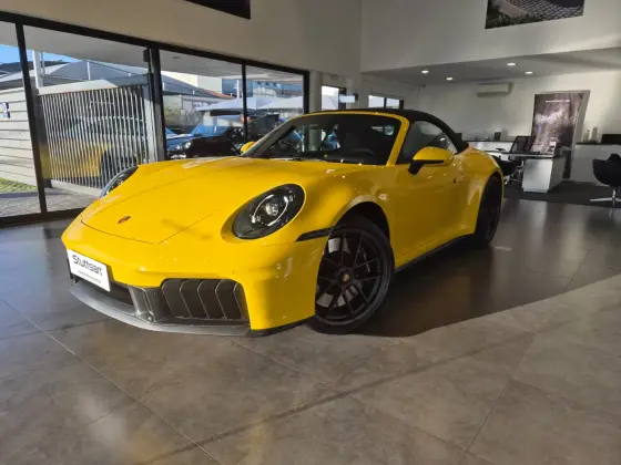 PORSCHE 911 3.6 24V H6 T-HYBRID CARRERA GTS CABRIOLET PDK