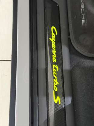 PORSCHE-CAYENNE-2022