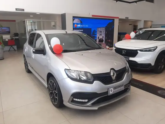 RENAULT SANDERO 2.0 16V HI-FLEX RS MANUAL RENAULT SANDERO 2.0 16V HI-FLEX RS MANUAL