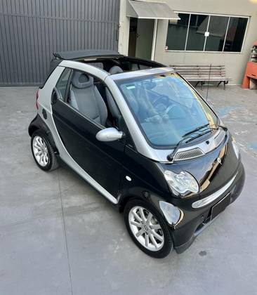 SMART FORTWO 1.0 COUPÉ 3 CILINDROS 12V GASOLINA 2P AUTOMÁTICO