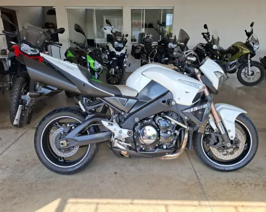 SUZUKI B-KING 