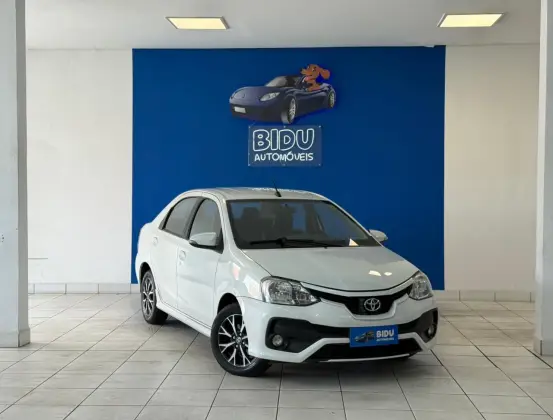 TOYOTA ETIOS 1.5 PLATINUM SEDAN 16V FLEX 4P AUTOMÁTICO TOYOTA ETIOS 1.5 PLATINUM SEDAN 16V FLEX 4P AUTOMÁTICO