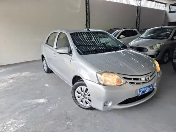 TOYOTA ETIOS 1.5 XS SEDAN 16V FLEX 4P MANUAL