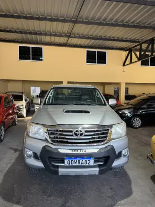 TOYOTA HILUX 3.0 SR 4X4 CD 16V TURBO INTERCOOLER DIESEL 4P AUTOMÁTICO