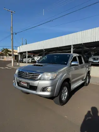 TOYOTA HILUX 3.0 SRV TOP 4X4 CD 16V TURBO INTERCOOLER DIESEL 4P AUTOMÁTICO