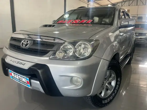 TOYOTA HILUX SW4 3.0 SRV 4X4 16V TURBO INTERCOOLER DIESEL 4P AUTOMÁTICO