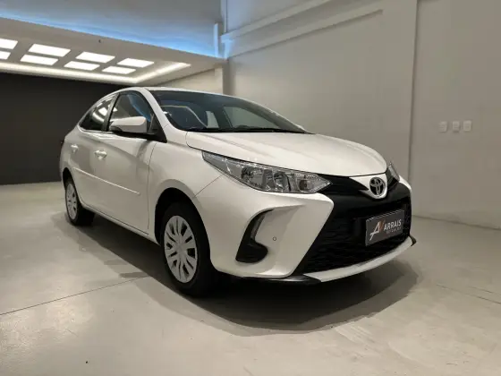 TOYOTA YARIS 1.5 16V FLEX SEDAN XL MULTIDRIVE TOYOTA YARIS 1.5 16V FLEX SEDAN XL MULTIDRIVE