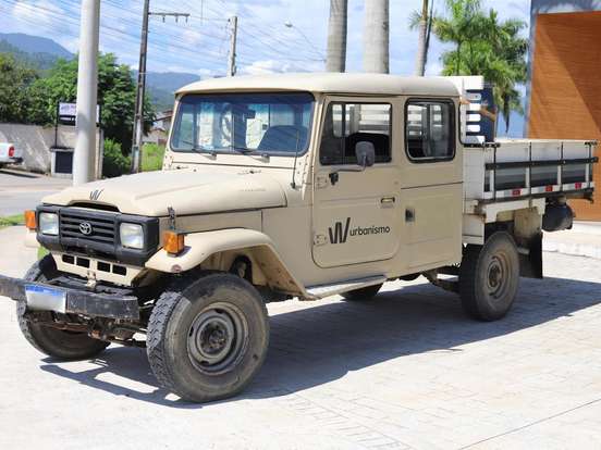 TOYOTA-BANDEIRANTE-3.7 BJ50LV-B 4X4 CHASSI LONGO DIESEL 2P MANUAL TOYOTA-BANDEIRANTE-1994