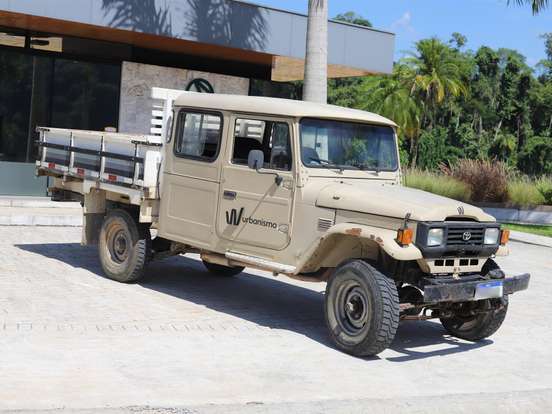 TOYOTA-BANDEIRANTE-3.7 BJ50LV-B 4X4 CHASSI LONGO DIESEL 2P MANUAL TOYOTA-BANDEIRANTE-1994