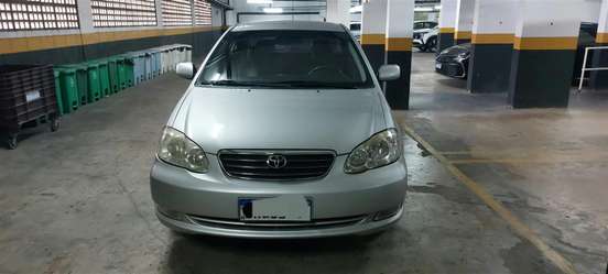 TOYOTA-COROLLA-2005