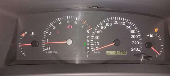 TOYOTA-COROLLA-2005