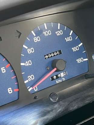 TOYOTA-HILUX-2003