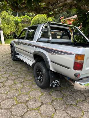 TOYOTA-HILUX-3.0 SRV 4X2 CD 8V DIESEL 4P MANUAL TOYOTA-HILUX-2003