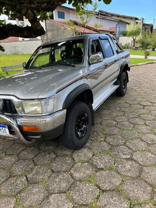 TOYOTA-HILUX-3.0 SRV 4X2 CD 8V DIESEL 4P MANUAL TOYOTA-HILUX-2003