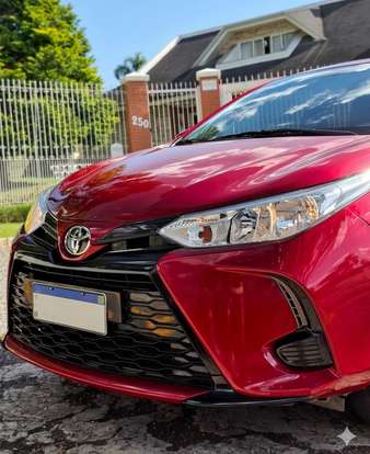 TOYOTA-YARIS-2021