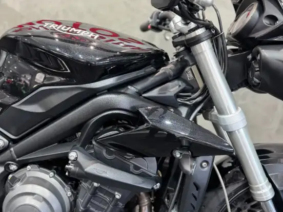 TRIUMPH-STREET TRIPLE 765 S TRIUMPH-STREET TRIPLE 765 S-2018