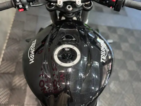 TRIUMPH-STREET TRIPLE 765 S TRIUMPH-STREET TRIPLE 765 S-2018