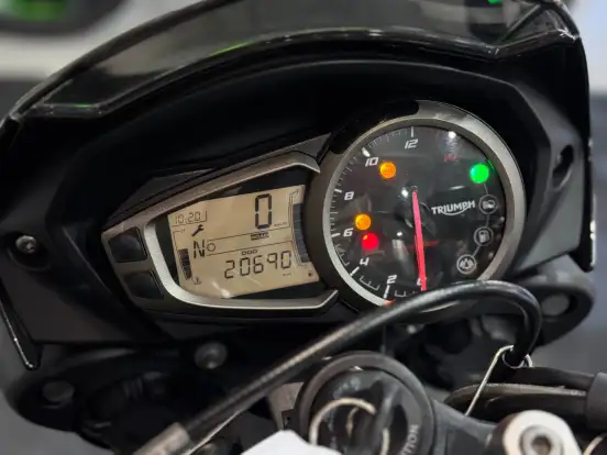 TRIUMPH-STREET TRIPLE 765 S TRIUMPH-STREET TRIPLE 765 S-2018