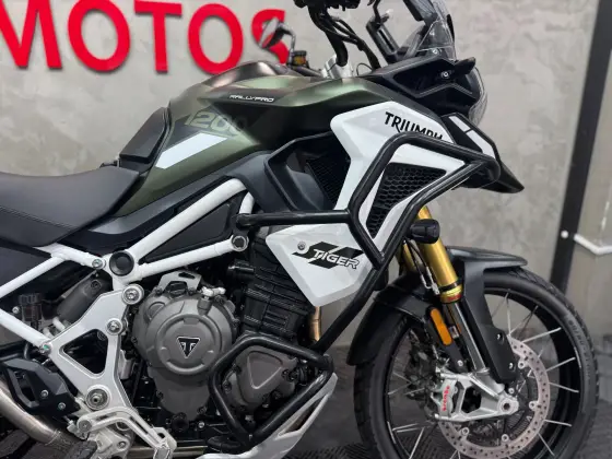 TRIUMPH TIGER 1200 RALLY PRO 