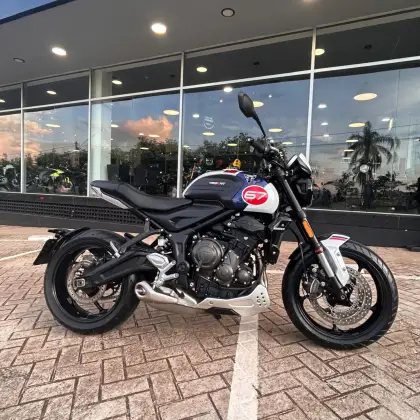 TRIUMPH TRIDENT 660 TRIPLE TRIBUTE EDITION 