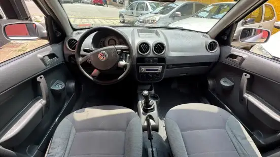 VOLKSWAGEN-GOL-2006