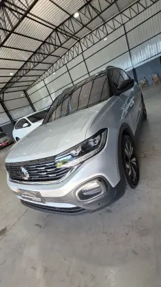 VOLKSWAGEN T-CROSS 1.4 250 TSI TOTAL FLEX HIGHLINE AUTOMÁTICO