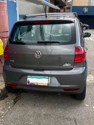 VOLKSWAGEN-FOX-2012