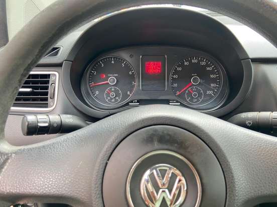 VOLKSWAGEN-FOX-1.0 MI 8V FLEX 4P MANUAL VOLKSWAGEN-FOX-2012