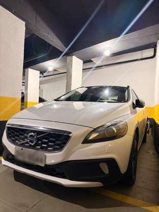 VOLVO-V40-2.0 T5 CROSS COUNTRY AWD TURBO GASOLINA 4P AUTOMÁTICO VOLVO-V40-2014