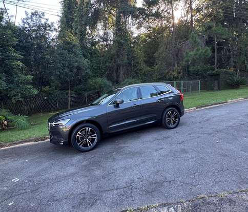 VOLVO-XC60-2.0 T5 GASOLINA MOMENTUM AWD GEARTRONIC VOLVO-XC60-2018