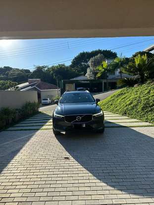 VOLVO-XC60-2.0 T5 GASOLINA MOMENTUM AWD GEARTRONIC VOLVO-XC60-2018