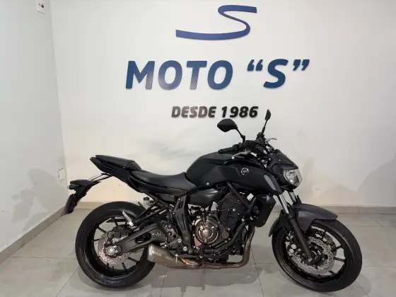 YAMAHA MT-07 ABS YAMAHA MT-07 ABS