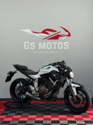 YAMAHA MT-07 ABS YAMAHA MT-07 ABS