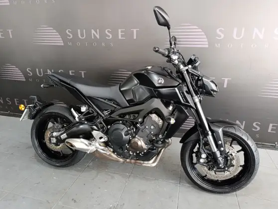 YAMAHA MT-09 
