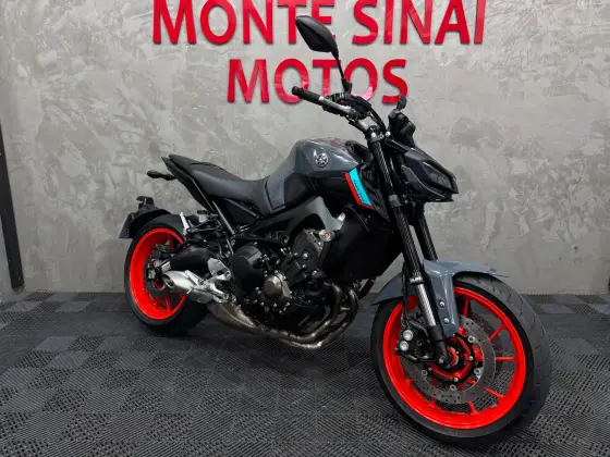 YAMAHA MT-09 