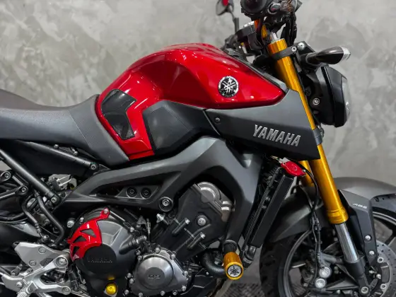 YAMAHA MT-09 