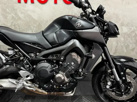 YAMAHA MT-09 