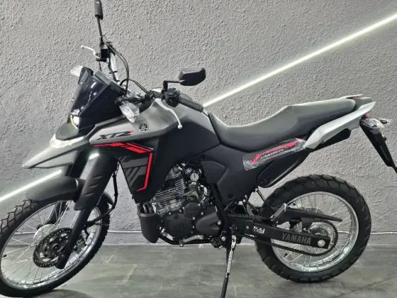 YAMAHA XTZ 250 LANDER CONNECTED 