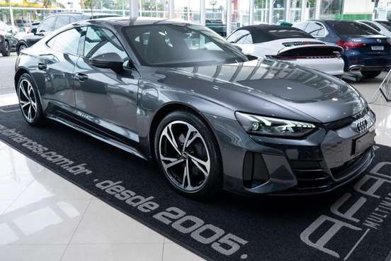 AUDI-E-TRON GT-2023