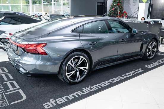 AUDI-E-TRON GT-2023