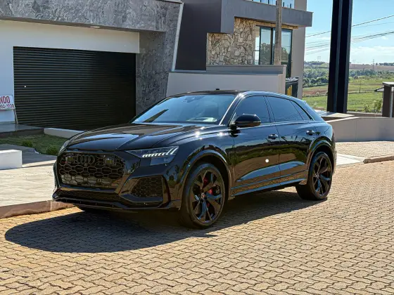 AUDI RS Q8 4.0 V8 TWINTURBO MHEV TIPTRONIC