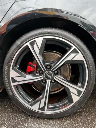 AUDI-A4-2022