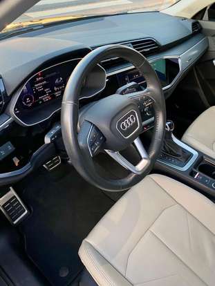 AUDI-Q3-2020