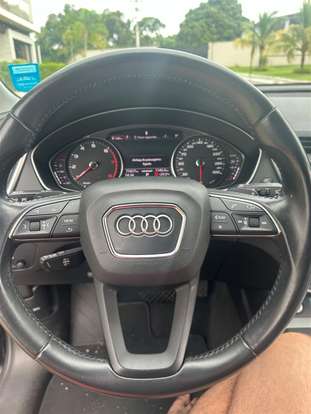 AUDI-Q5-2020