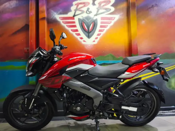 BAJAJ DOMINAR 200 BAJAJ DOMINAR 200