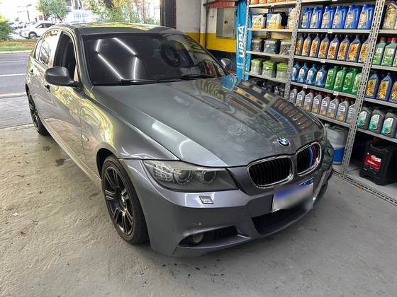 BMW 318i 2.0 SPORT 16V GASOLINA 4P AUTOMÁTICO