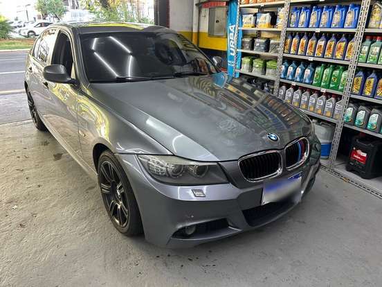 BMW-318i-2.0 SPORT 16V GASOLINA 4P AUTOMÁTICO BMW-318i-2011
