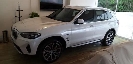 BMW-X3-2022