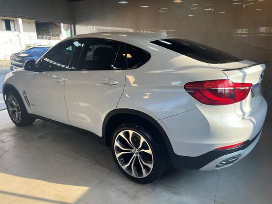 BMW-X6-2018