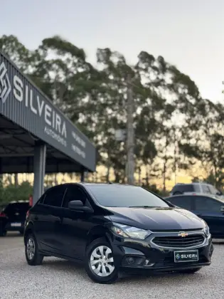 CHEVROLET ONIX 1.0 MPFI JOY 8V FLEX 4P MANUAL CHEVROLET ONIX 1.0 MPFI JOY 8V FLEX 4P MANUAL